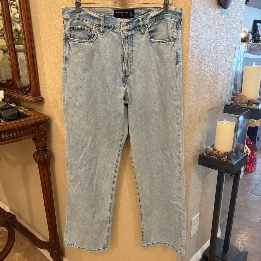 ABERCROMBIE & FITCH Men Light Blue Lightweight Baggy Jeans Size 31/32